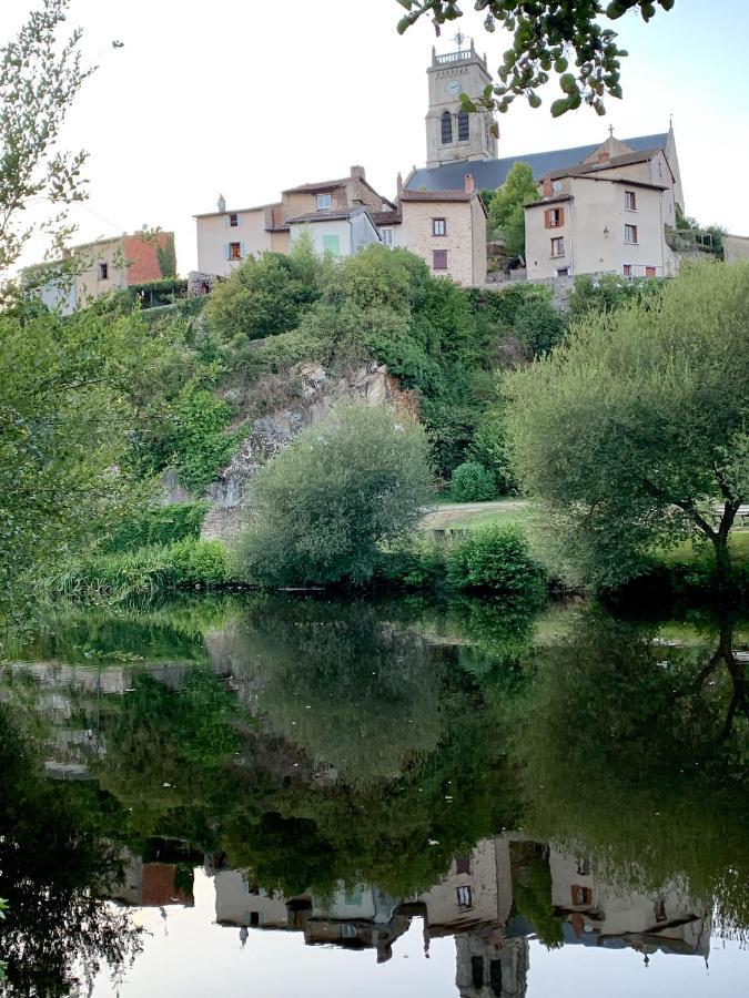 Gite Du Moulin Toucan Berneuil  Buitenkant foto
